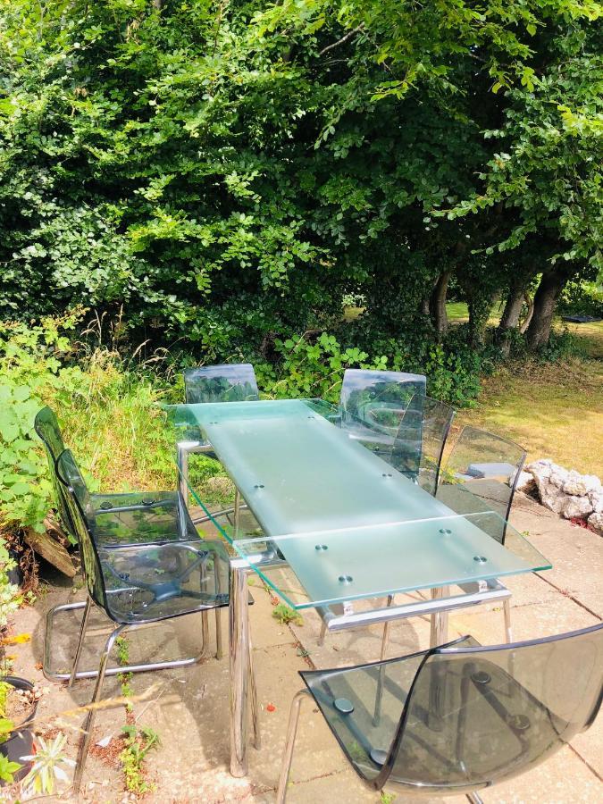 Amazing Quiet Garden House near London Luton Airport Appartement Buitenkant foto